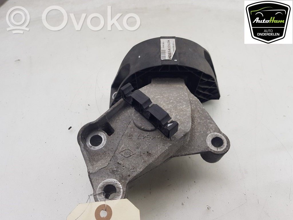 Engine mount bracket   113752043R,112844547R,112844547R,113752043R,113758313R