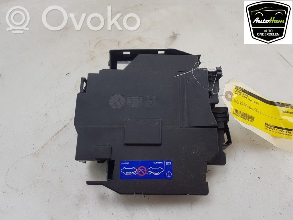 Volvo XC40 Juego de caja de fusibles 