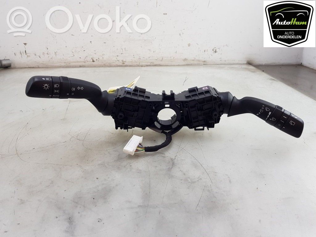 Toyota Corolla E210 E21 Butoane/comutatoare pe volan 