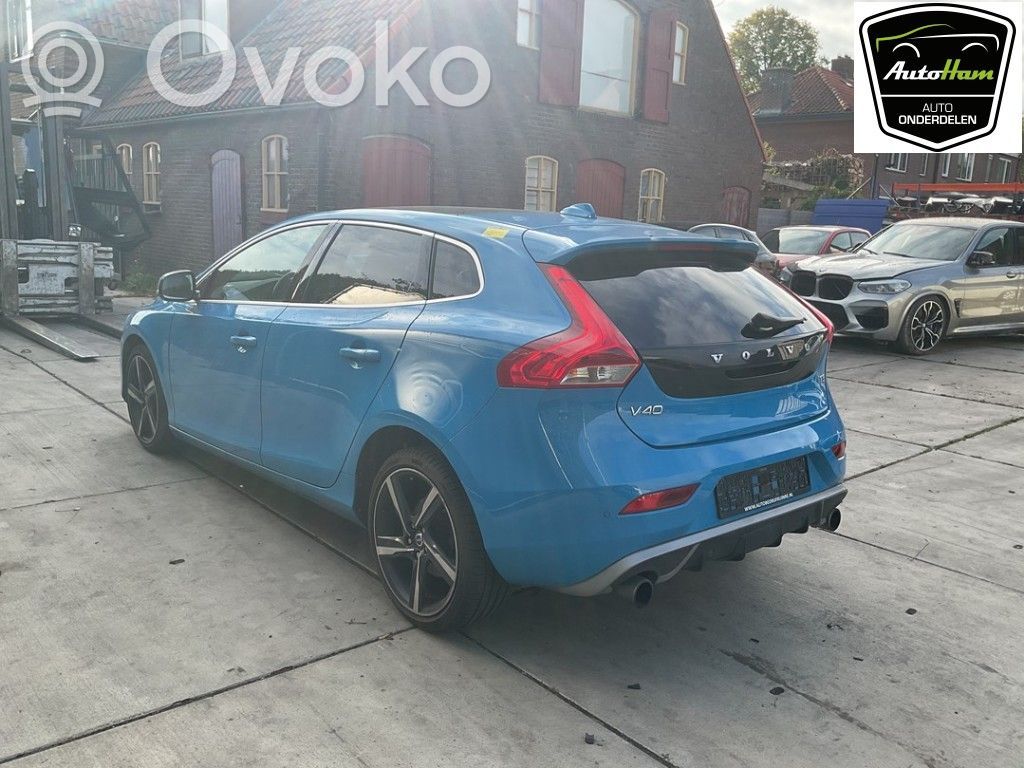 Volvo V40 Parachoques 
