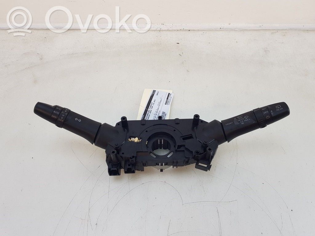 Mitsubishi Space Star Boutons / interrupteurs volant 