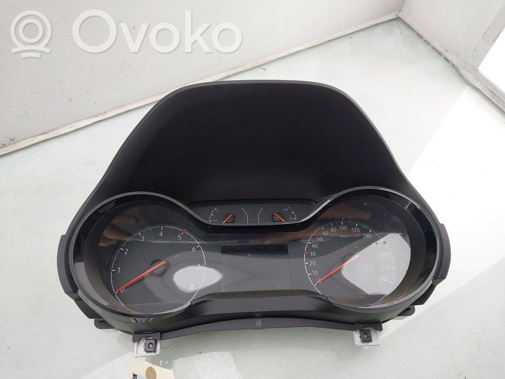Opel Corsa F Licznik / Prędkościomierz