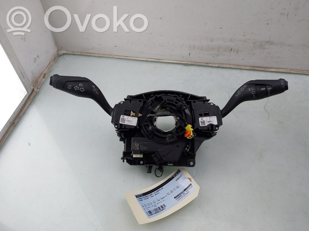 Ford Focus Boutons / interrupteurs volant 