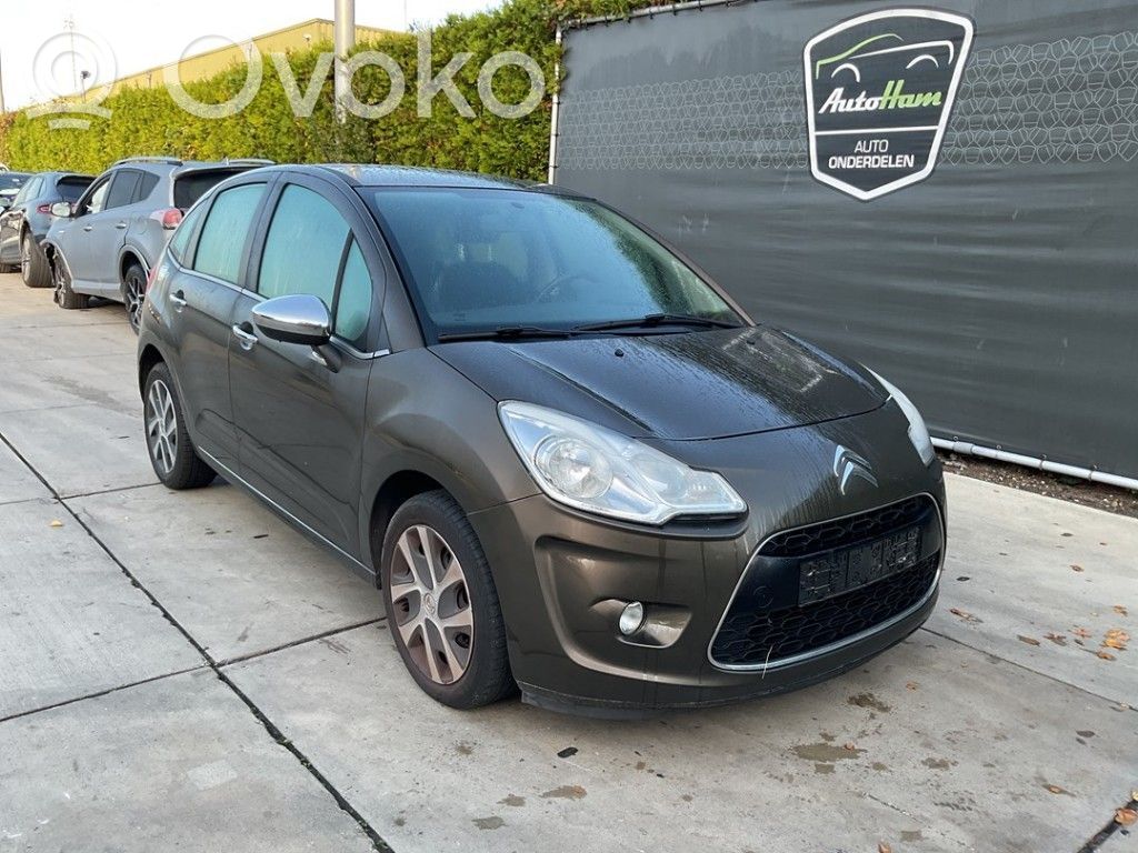 Citroen C3 Передний бампер 