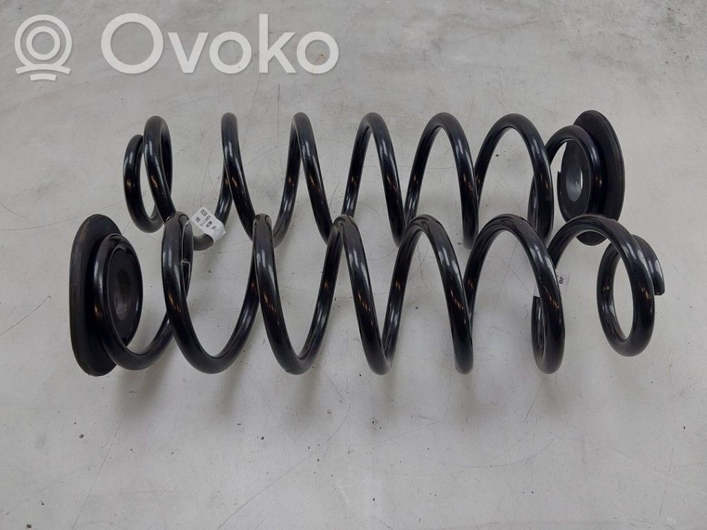 Volkswagen Golf VIII Arc elicoidal spate