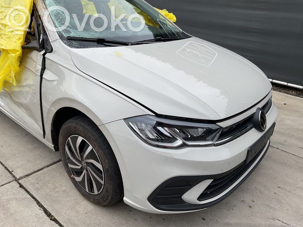 Volkswagen Polo VI Paraurti anteriore 