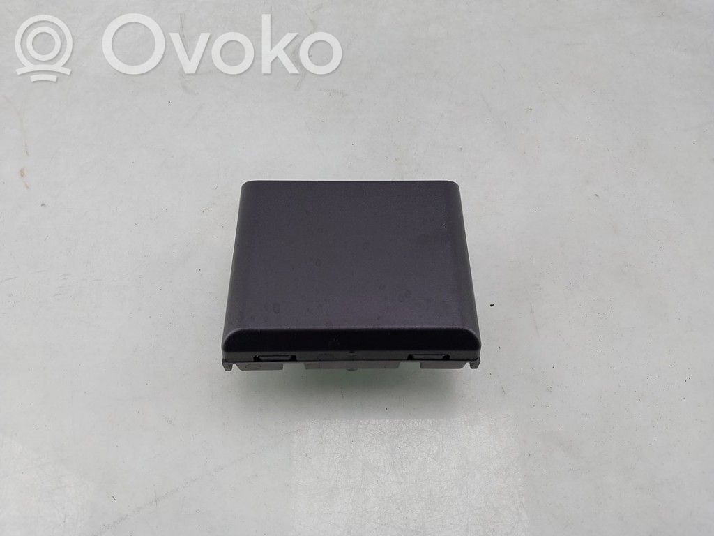 Volkswagen Golf VIII Sensor de radar Distronic 