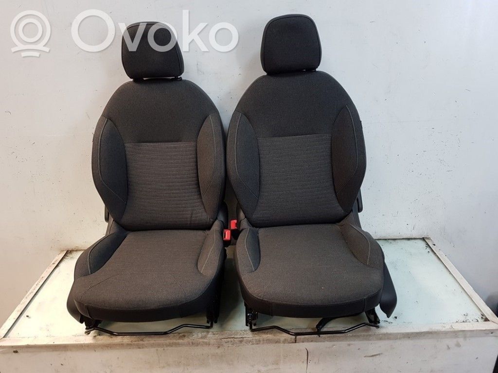 Citroen C3 Etumatkustajan istuin 