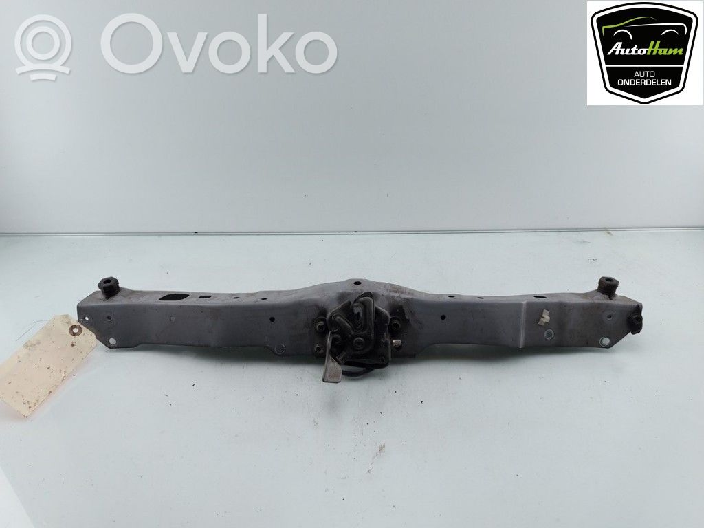Suzuki Celerio Jäähdyttimen kehyksen suojapaneeli 