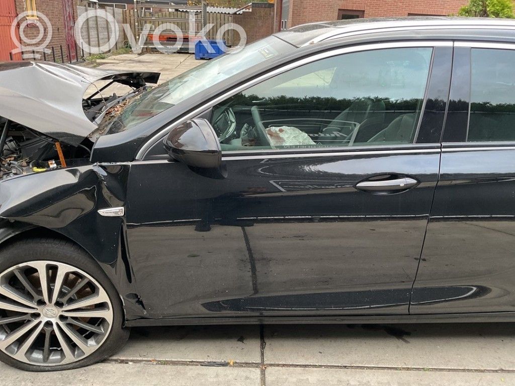 Opel Insignia B Drzwi przednie 