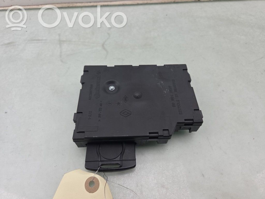 Renault Captur Ignition key card reader 