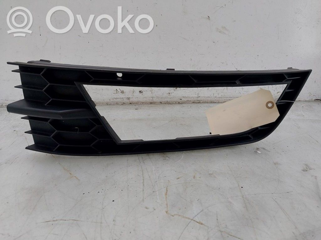 Skoda Octavia Mk3 (5E) Kratka dolna zderzaka przedniego 
