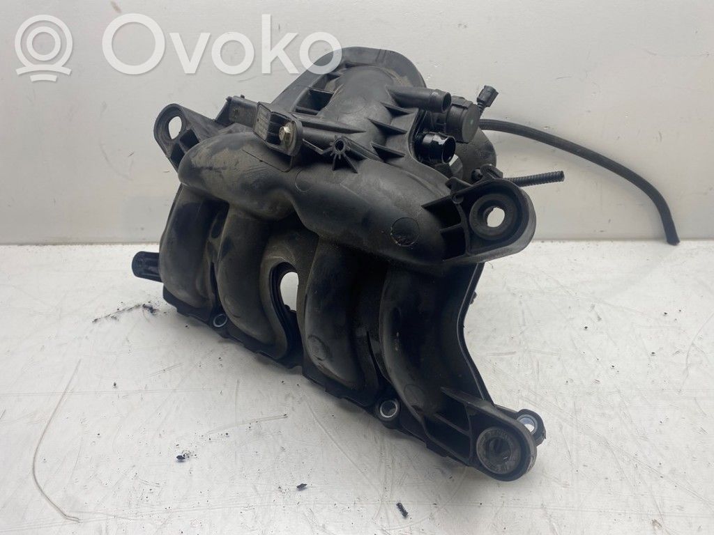 BMW 1 F20 F21 Kolektor ssący 