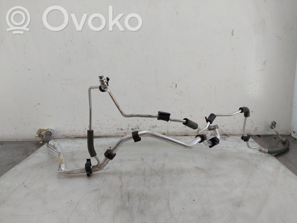 Opel Astra K Ilmastointilaitteen putki (A/C) 