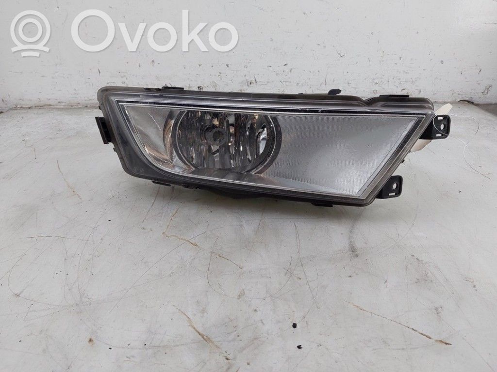 Skoda Octavia Mk3 (5E) Etusumuvalo 