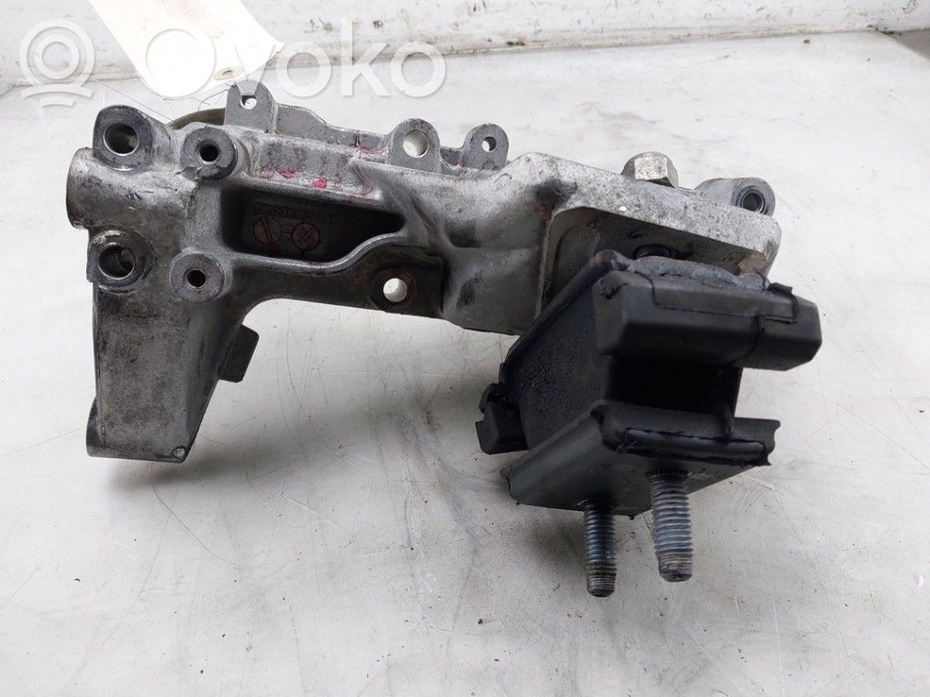 Iveco Daily 6th gen Engine mount bracket 