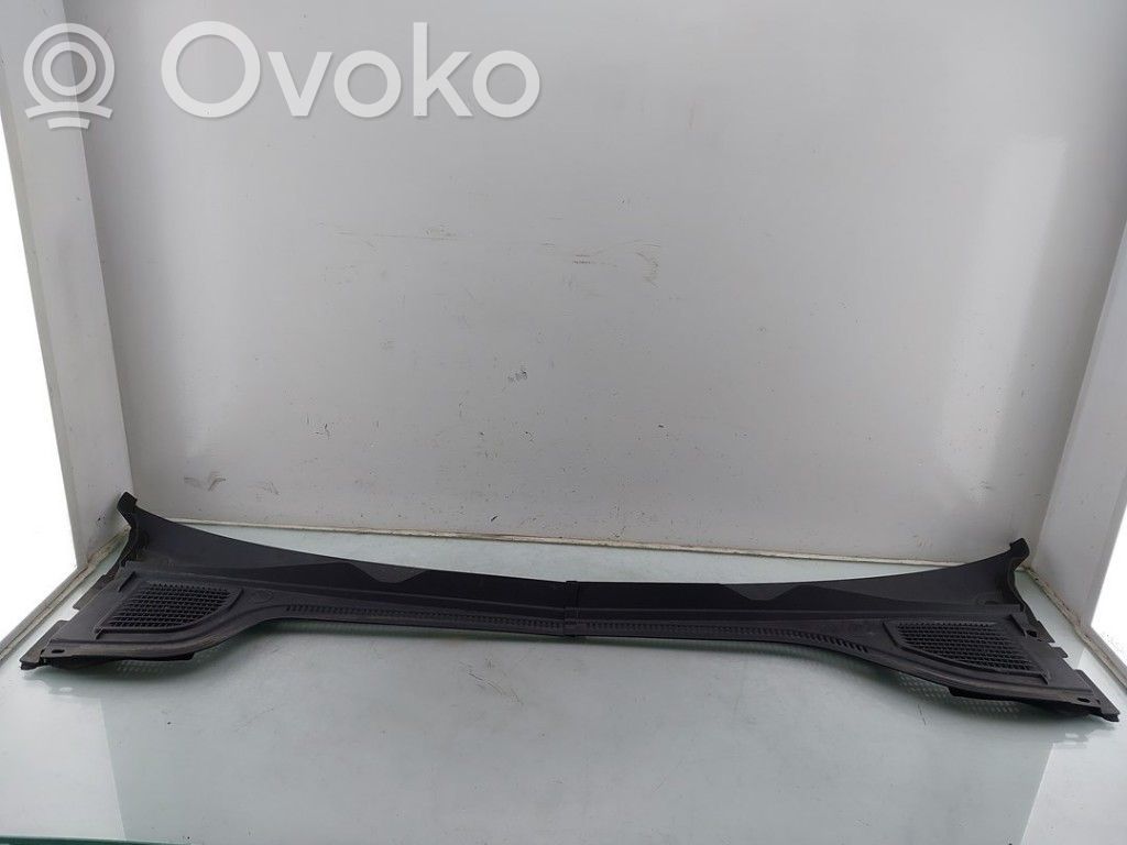 Volkswagen Golf VIII Podszybie przednie 