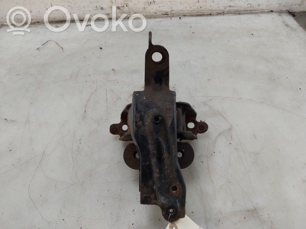 Citroen C1 Engine mount bracket 