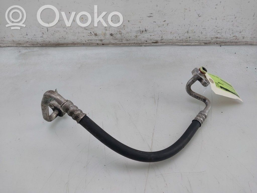 Ford Focus Ilmastointilaitteen putki (A/C) 