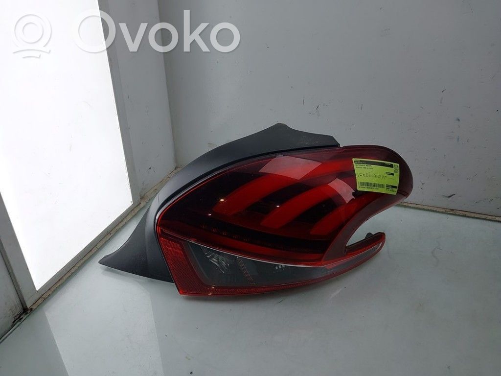 Peugeot 208 I Lampă spate în caroserie 