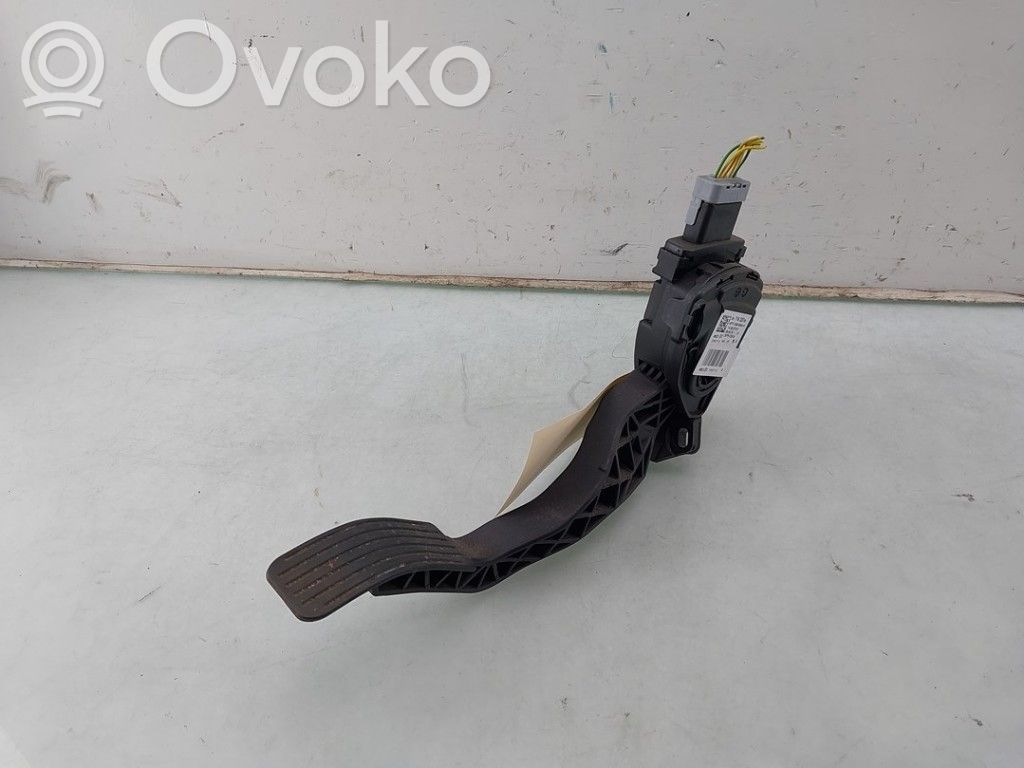 Peugeot 208 I Accelerator throttle pedal 