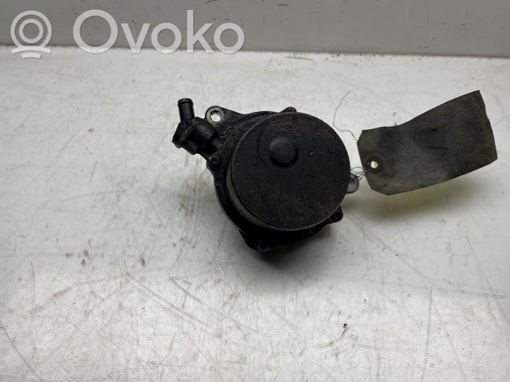 BMW 3 E90 E91 Vacuum pump 