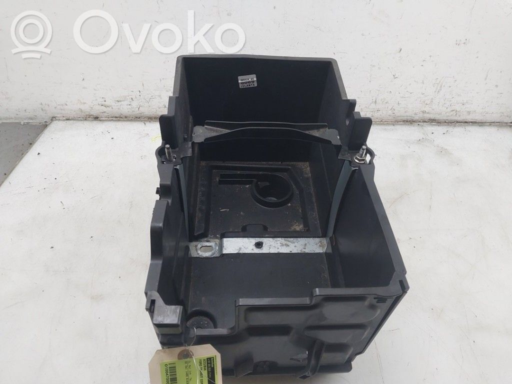 Ford Transit -  Tourneo Connect Akumulatora kaste 