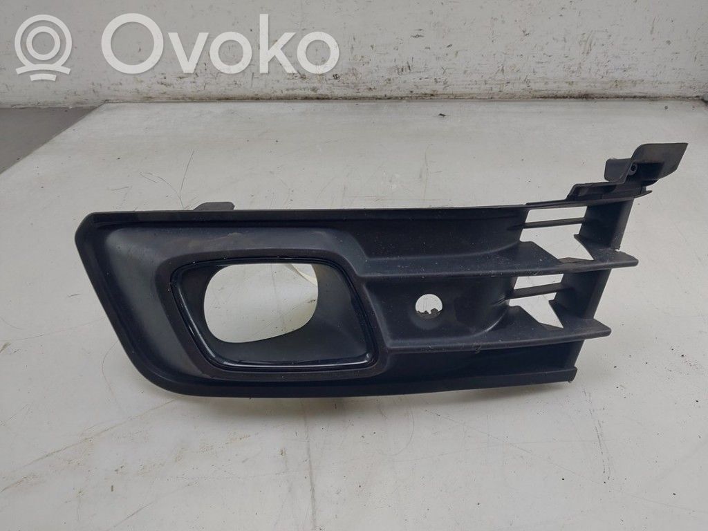 Renault Captur Kratka dolna zderzaka przedniego 