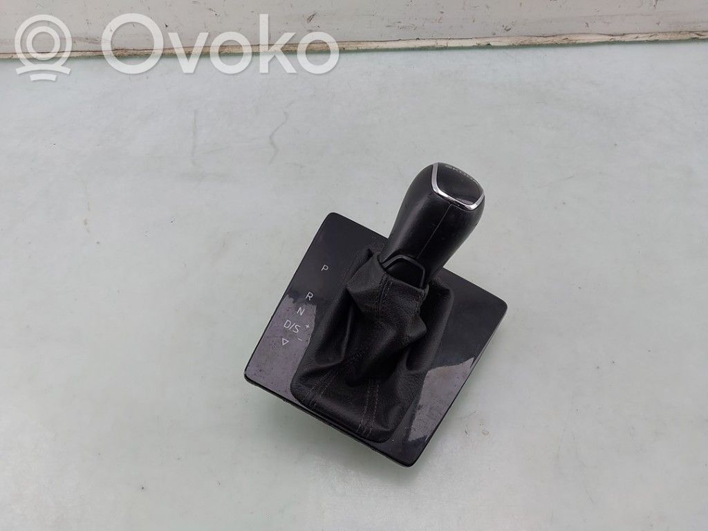 Skoda Scala Gear lever shifter trim leather/knob 
