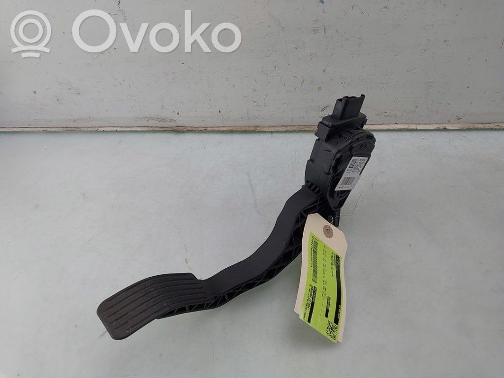 Peugeot 208 I Accelerator throttle pedal 