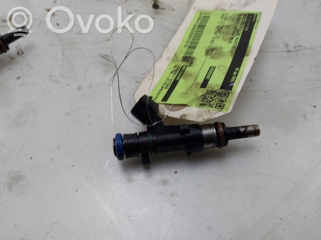Renault Clio IV Injector combustibil 