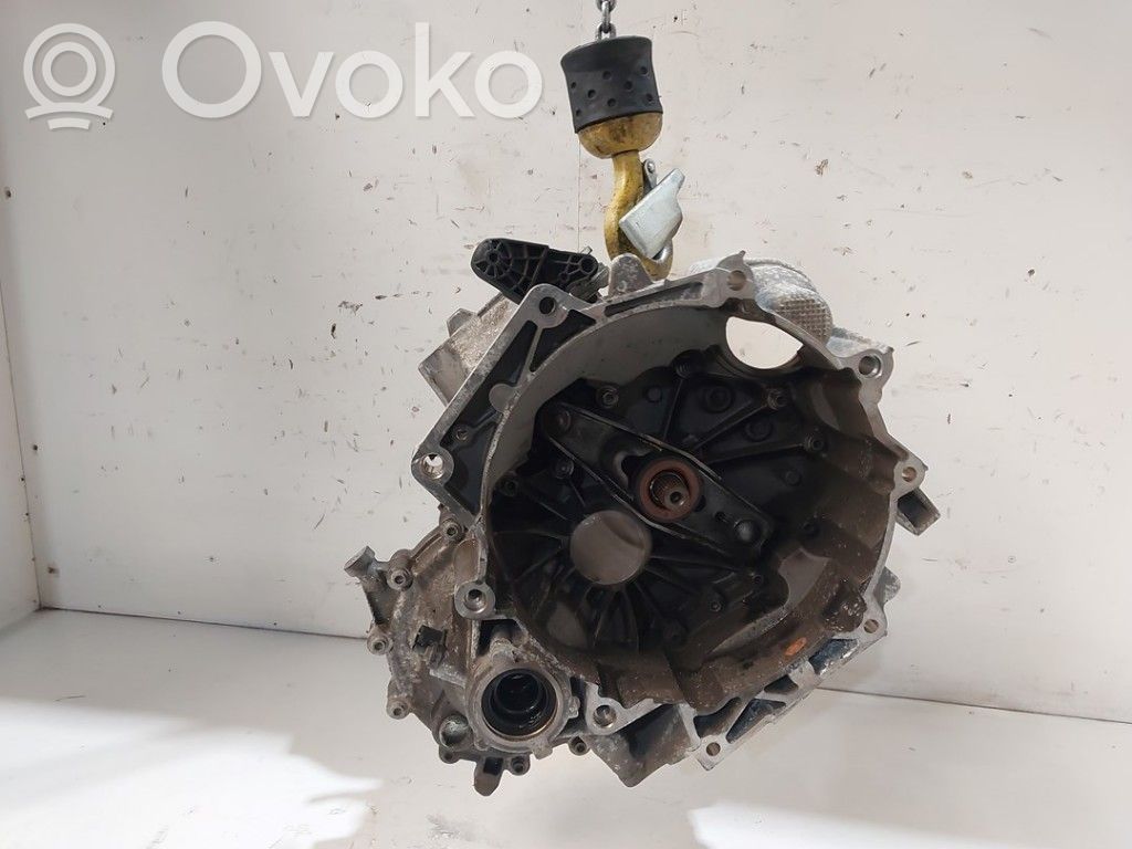 Volkswagen Polo VI Mehāniska 5 ātrumu pārnesumkārba 