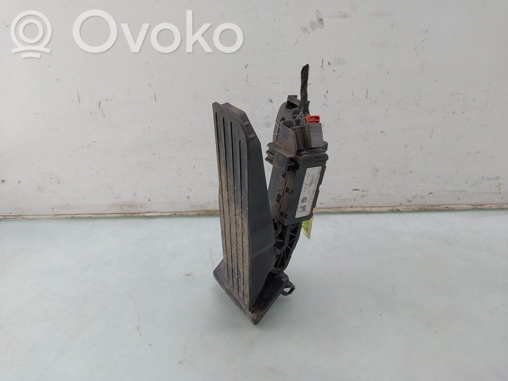 Volkswagen Caddy Gaspedal 