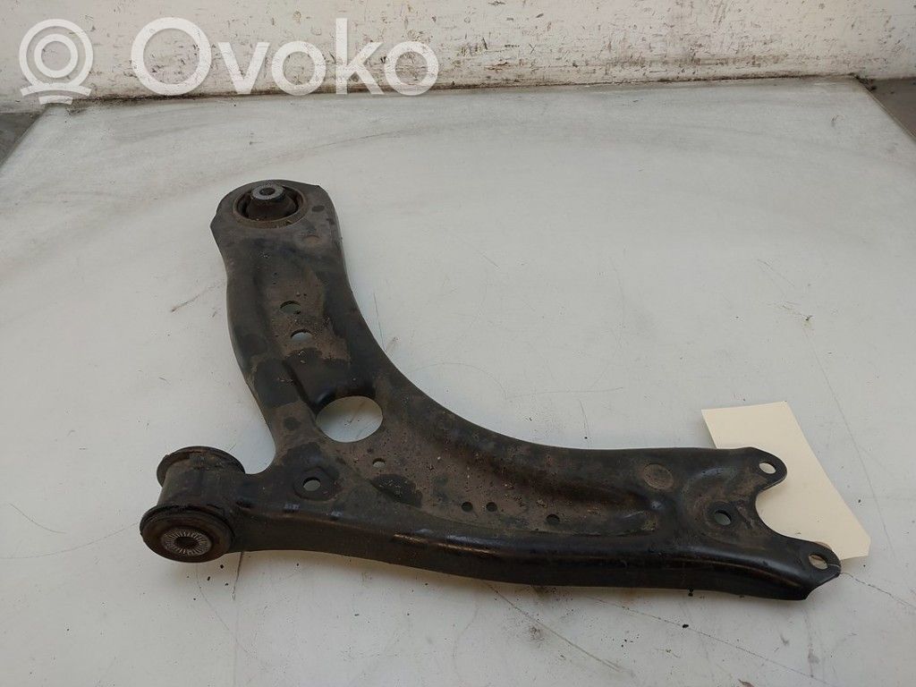 Seat Leon (5F) Svira 
