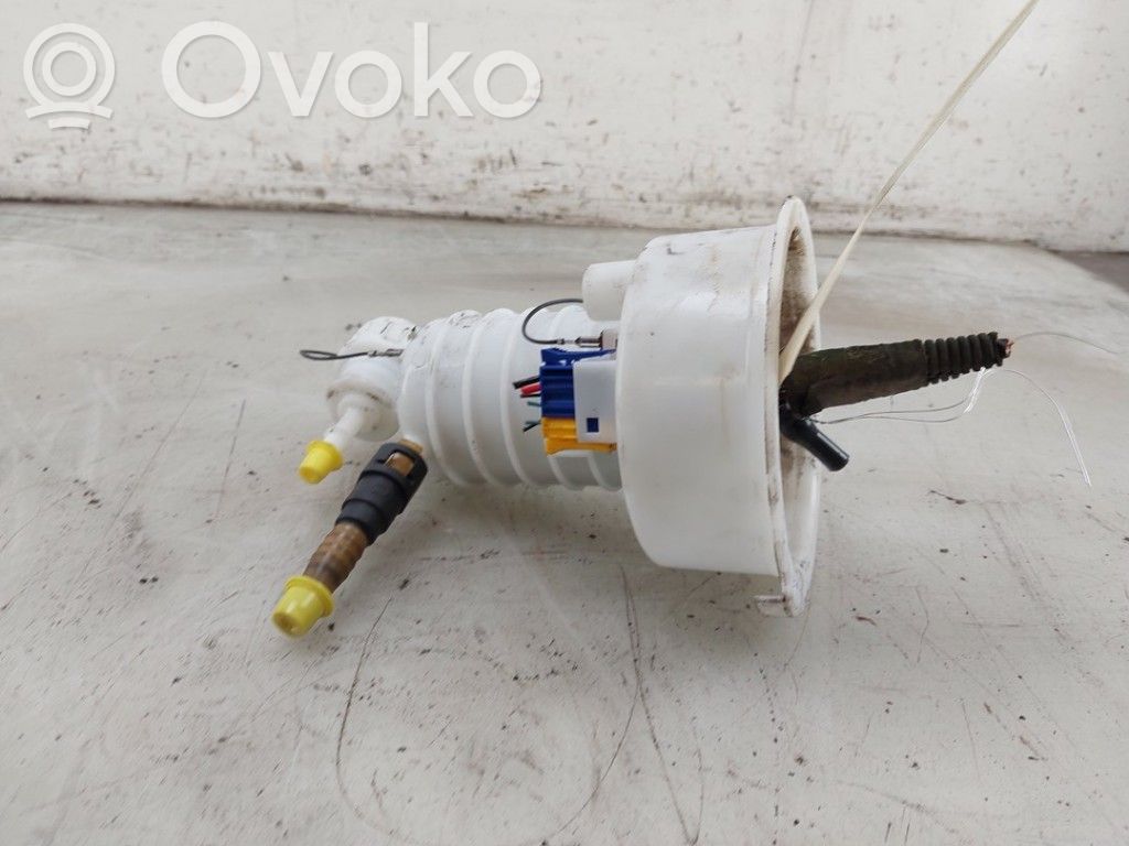 BMW Z4 E89 Bomba interna de combustible 