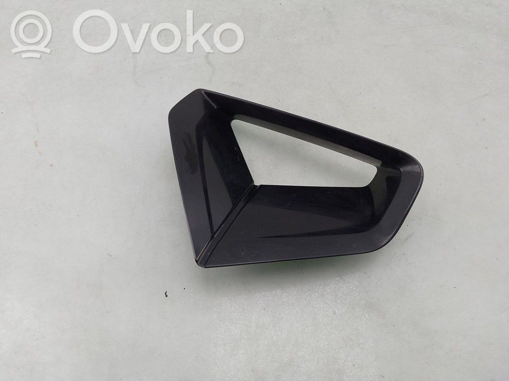 Audi e-tron Front bumper lower grill 