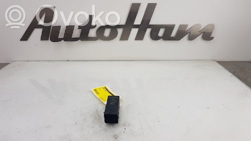 Citroen C4 II Relè preriscaldamento candelette 