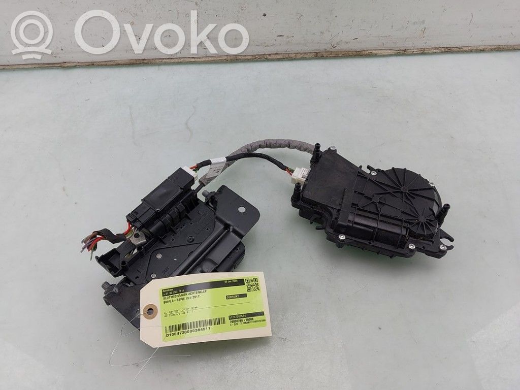 BMW 5 F10 F11 Zamek klapy tylnej / bagażnika 