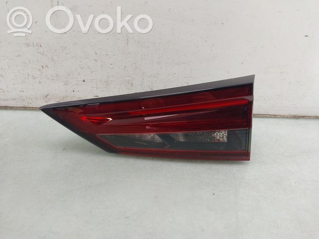 Nissan Qashqai J12 Lampă spate în caroserie 
