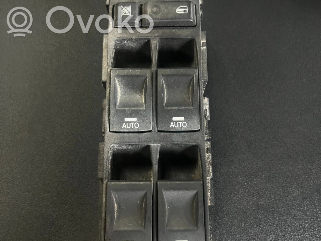 Jeep Cherokee Electric window control switch 