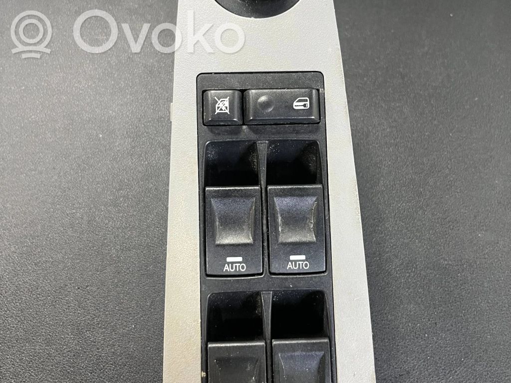 Jeep Grand Cherokee (WK) Electric window control switch 
