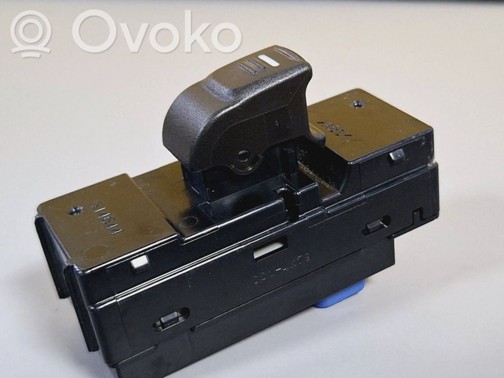 Isuzu D-Max Electric window control switch 