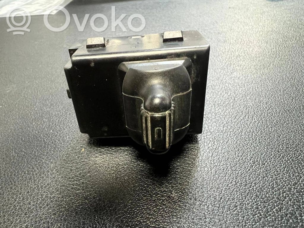 Botón interruptor de bloqueo de puertas   56021634,39754D