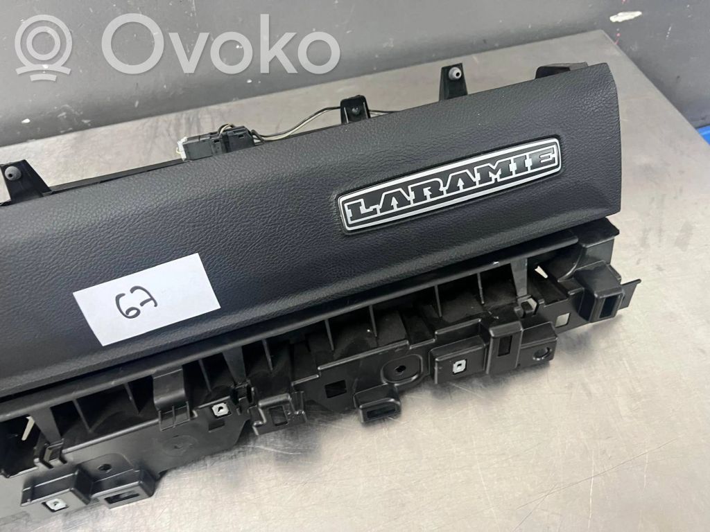Dodge PickUp RAM SRT-10 Daiktadėžė 