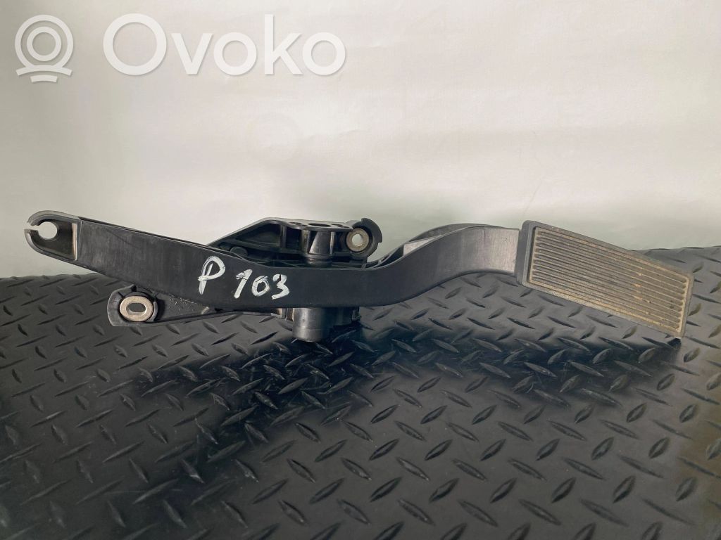 Accelerator throttle pedal   52021707AD