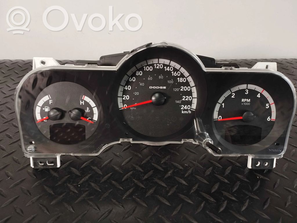 Dodge Nitro Speedometer (instrument cluster) 