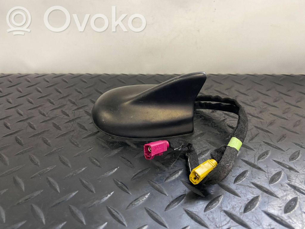 Jeep Grand Cherokee GPS-pystyantenni 