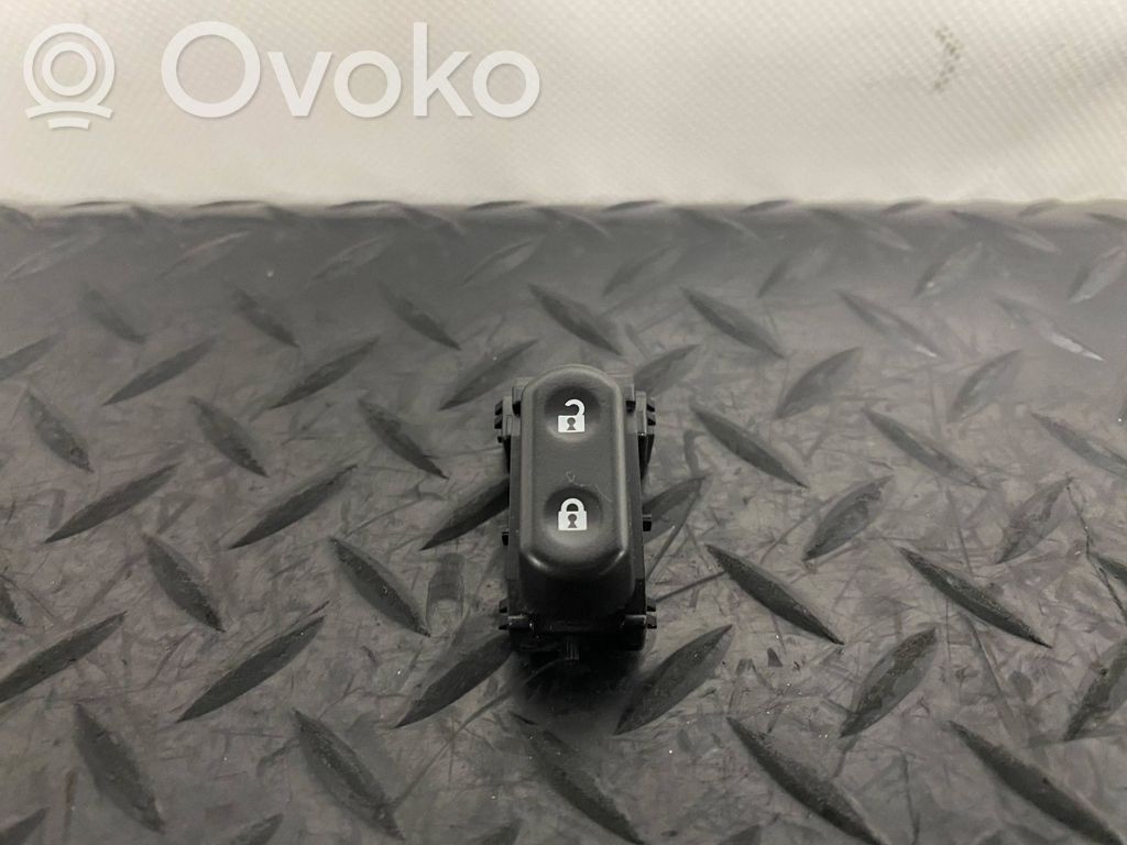 Cadillac SRX Central locking switch button 