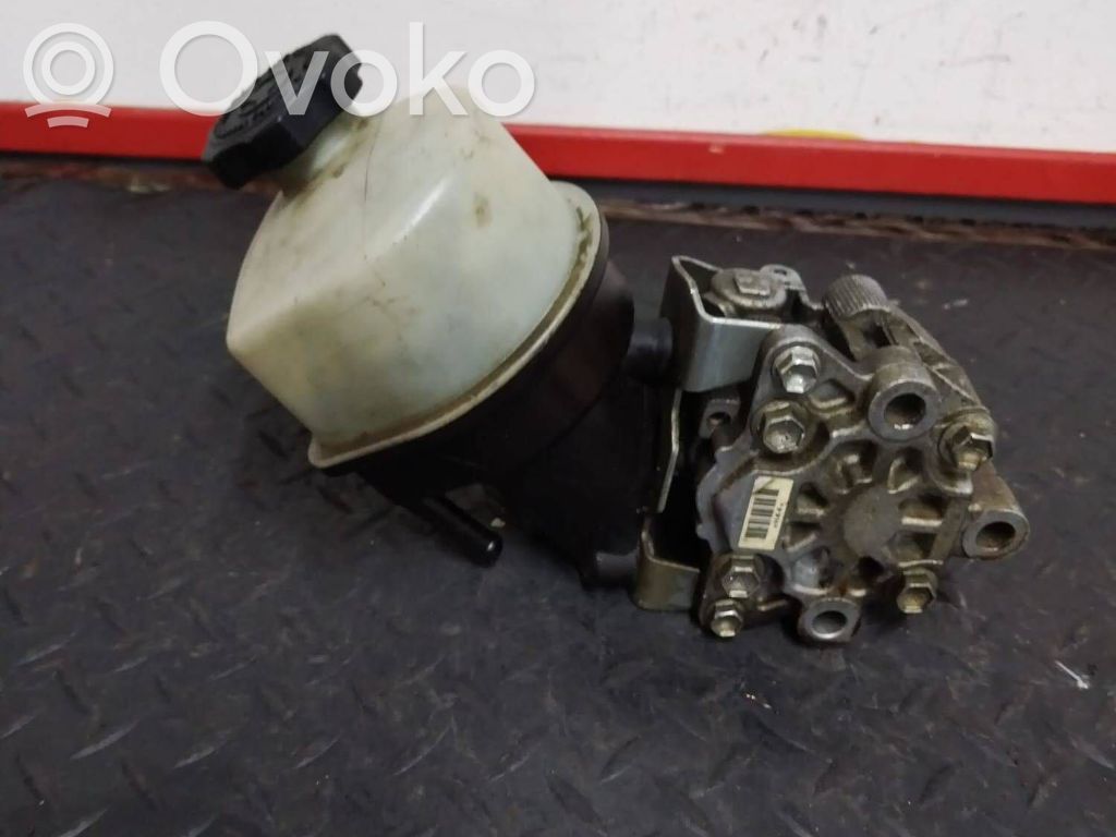 Ohjaustehostimen pumppu   04743805AD