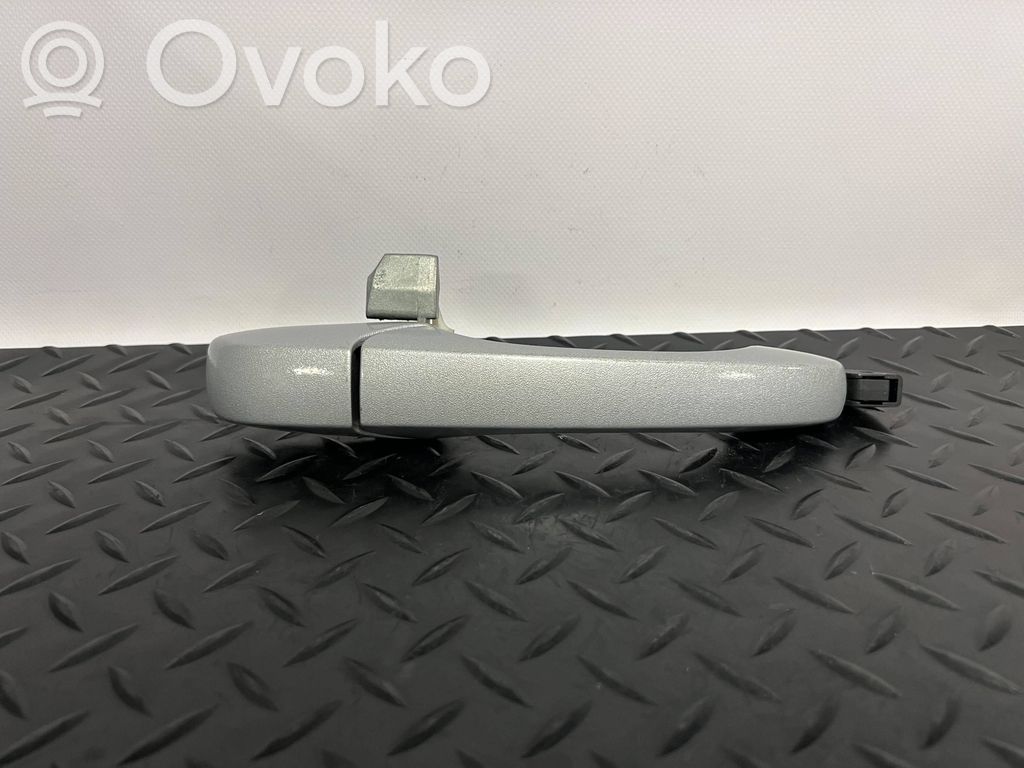 Manecilla externa puerta trasera   0655R